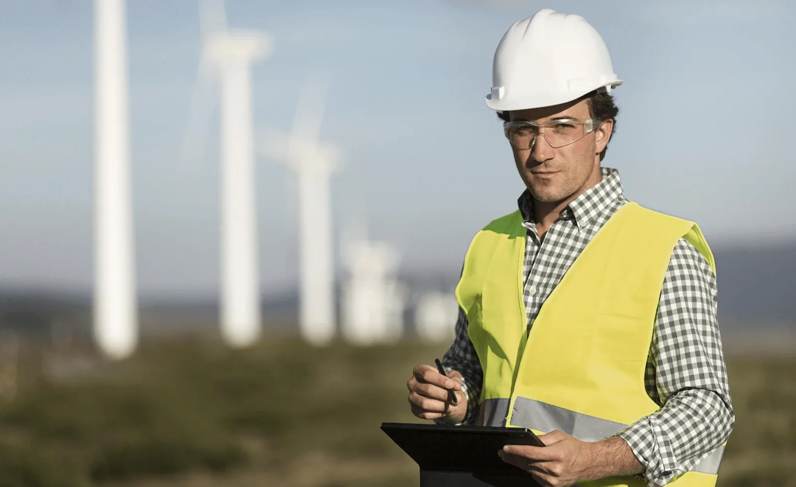 Satisfacción del cliente en la industria eólica: por qué es una ventaja competitiva