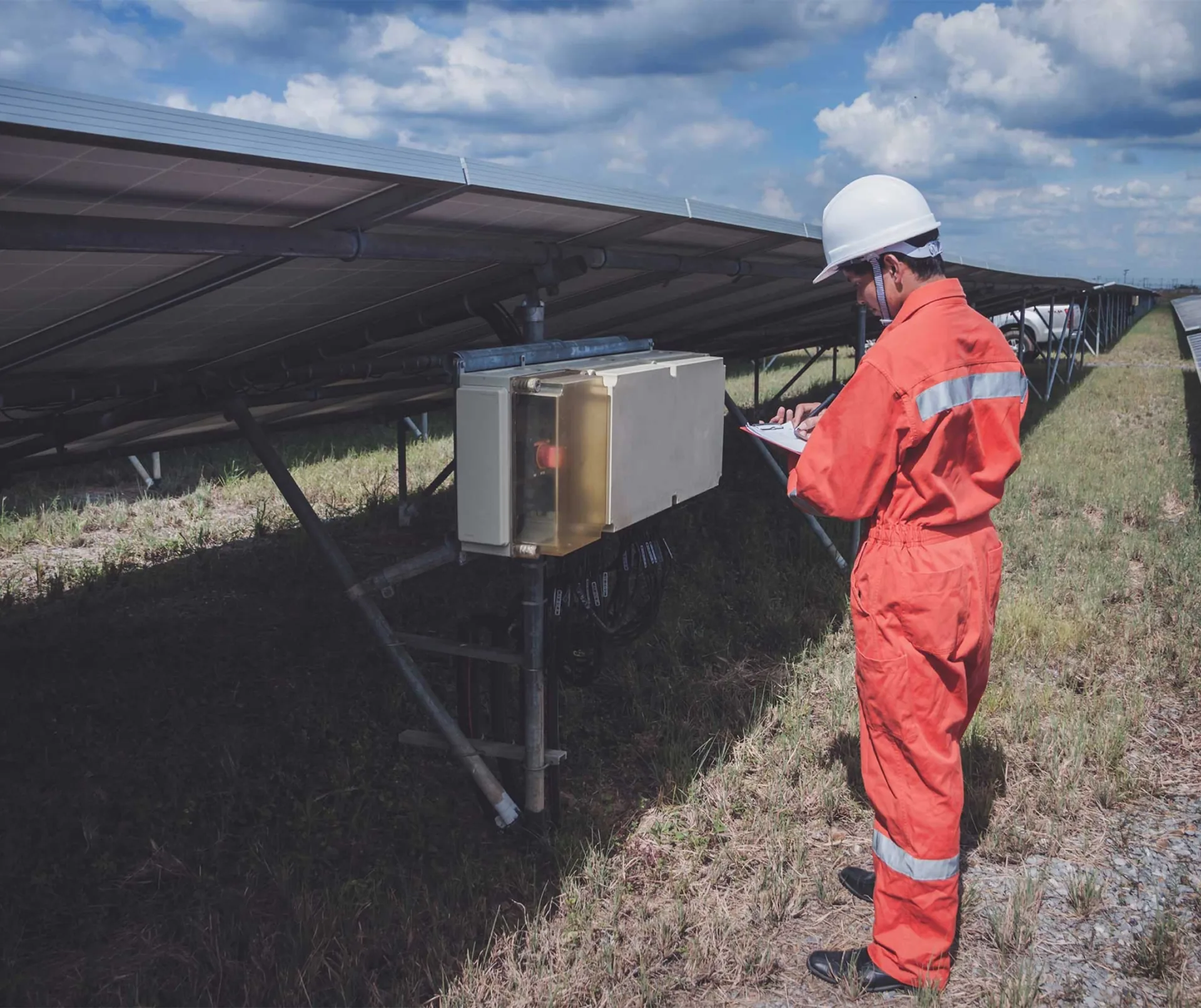 Mantenimiento y O&M solar